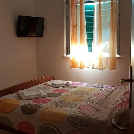 Jaksic Apartment Postira