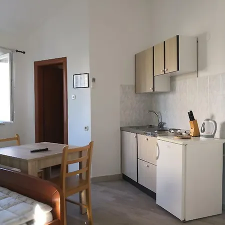 Jaksic Apartment Postira