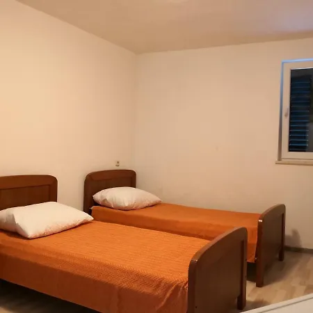 Jaksic Apartment Postira