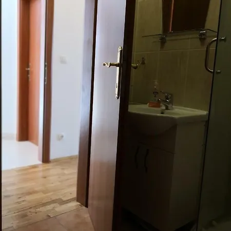 Jaksic شقة بوستيرا