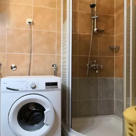 Jaksic شقة بوستيرا